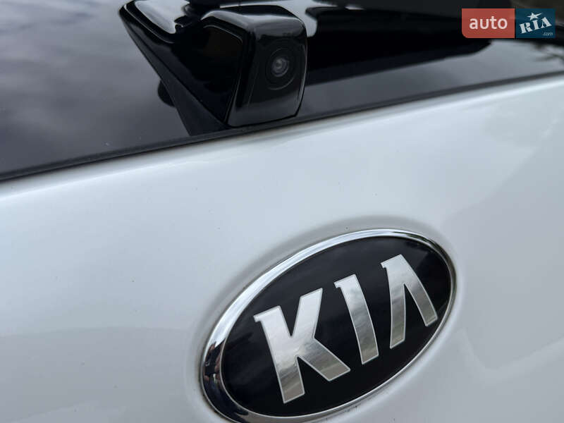 Внедорожник / Кроссовер Kia Niro 2021 в Ровно