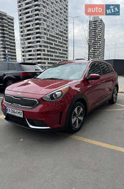 Позашляховик / Кросовер Kia Niro 2016 в Києві
