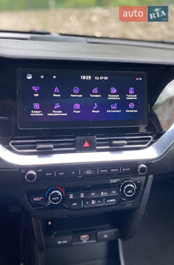 Позашляховик / Кросовер Kia Niro 2021 в 
