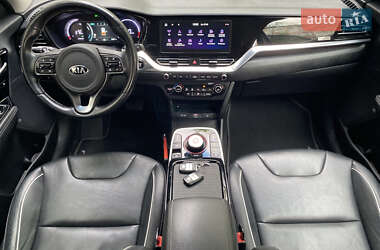 Позашляховик / Кросовер Kia Niro 2021 в 