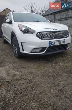 Позашляховик / Кросовер Kia Niro 2017 в 