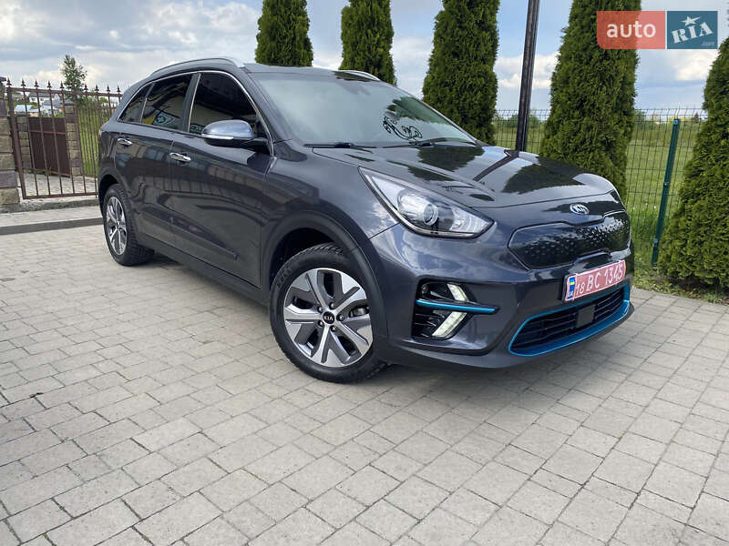 Позашляховик / Кросовер Kia Niro 2019 в 