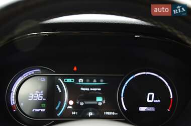Позашляховик / Кросовер Kia Niro 2021 в 