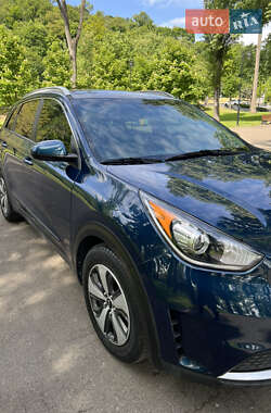 Позашляховик / Кросовер Kia Niro 2017 в Києві