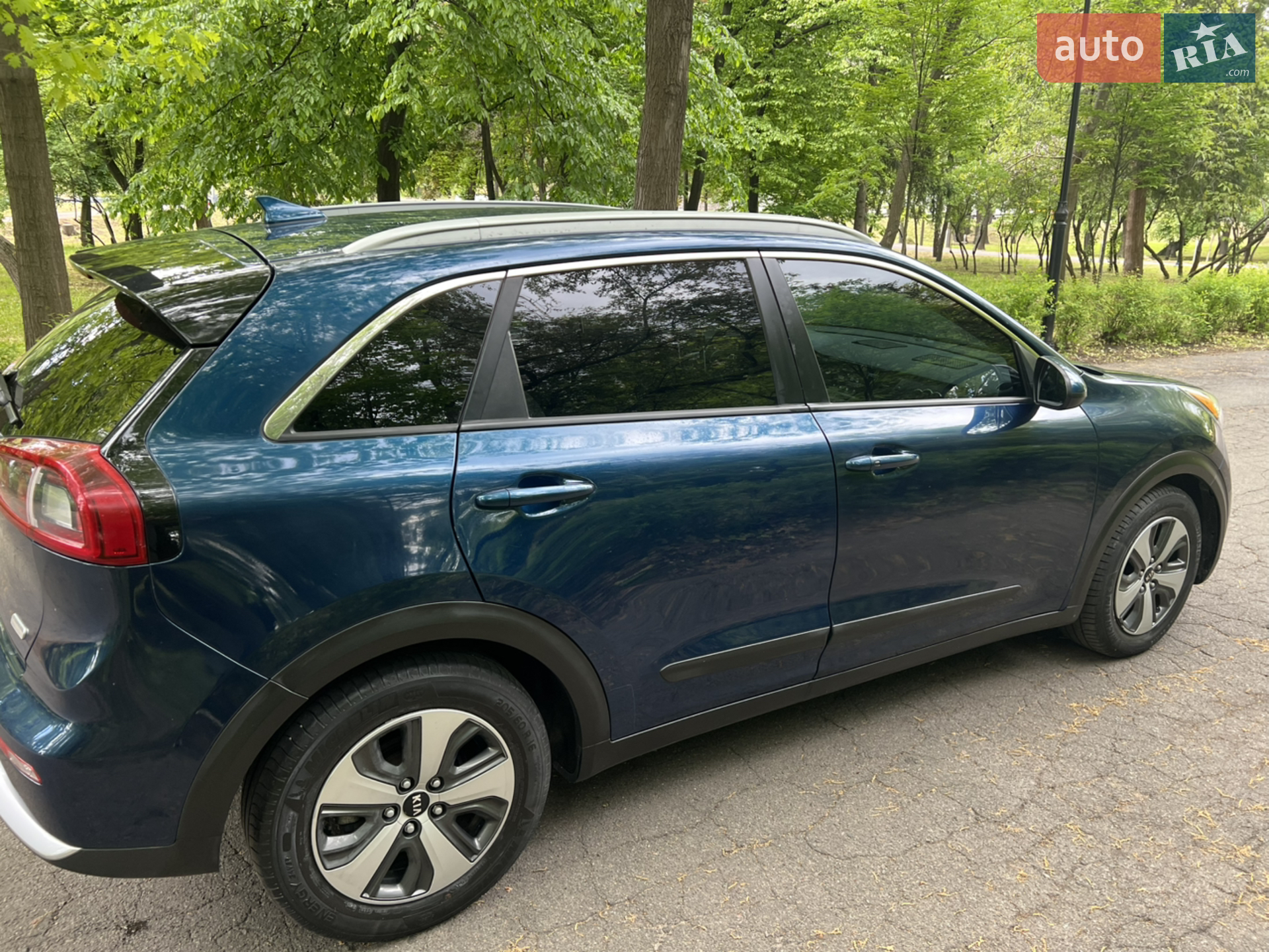 2017 Kia Niro - мініатюра 10