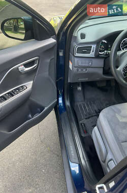 Позашляховик / Кросовер Kia Niro 2017 в Києві