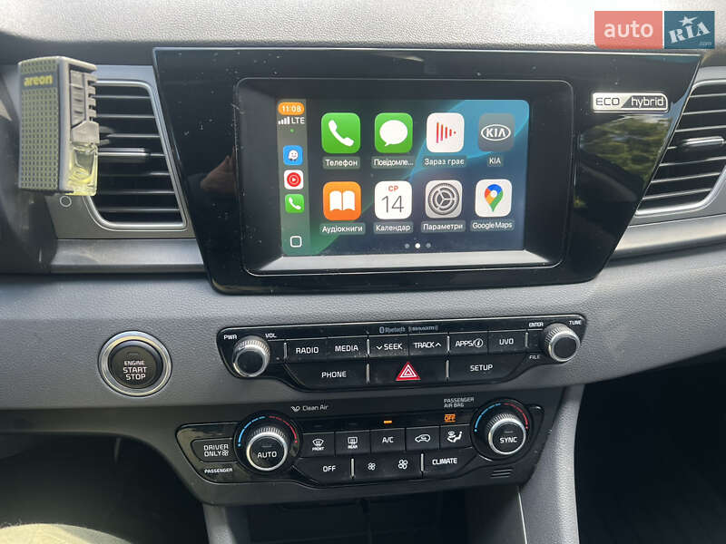 Внедорожник / Кроссовер Kia Niro 2017 в Киеве