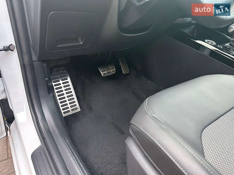 Позашляховик / Кросовер Kia Niro 2023 в Запоріжжі