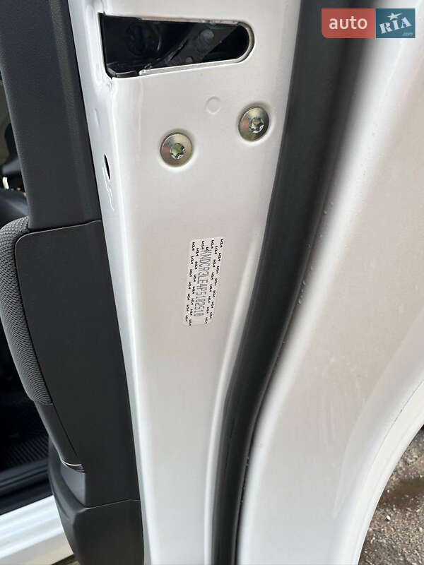 Позашляховик / Кросовер Kia Niro 2023 в Запоріжжі