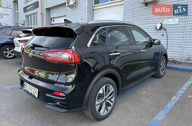 Внедорожник / Кроссовер Kia Niro 2018 в 
