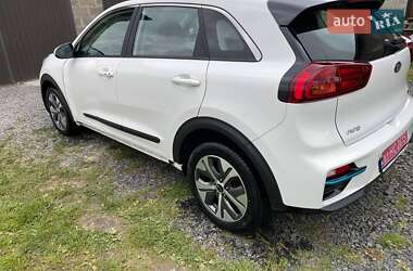 Внедорожник / Кроссовер Kia Niro 2021 в 
