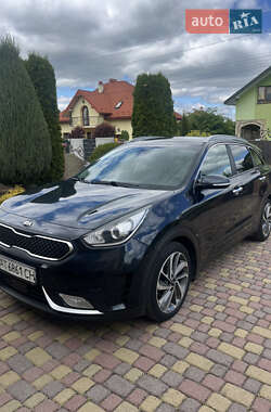 Позашляховик / Кросовер Kia Niro 2017 в Солонці