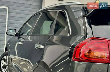 Внедорожник / Кроссовер Kia Niro 2022 в 
