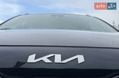 Внедорожник / Кроссовер Kia Niro 2022 в 