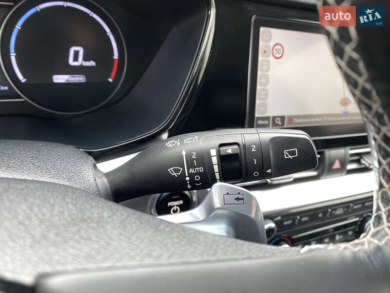 Позашляховик / Кросовер Kia Niro 2021 в Львові