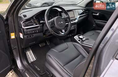 Позашляховик / Кросовер Kia Niro 2021 в 