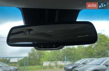 Позашляховик / Кросовер Kia Niro 2021 в 