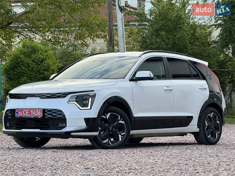Позашляховик / Кросовер Kia Niro 2023 в Дрогобичі