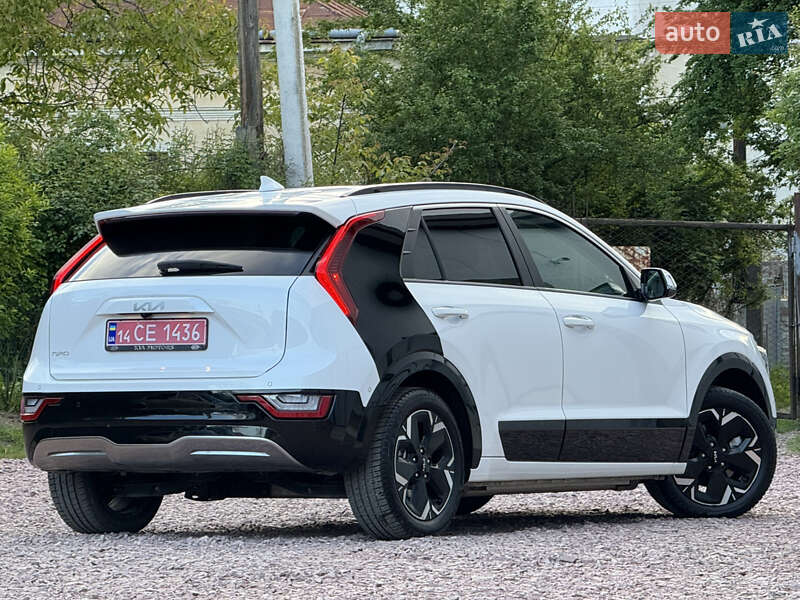 Позашляховик / Кросовер Kia Niro 2023 в Дрогобичі