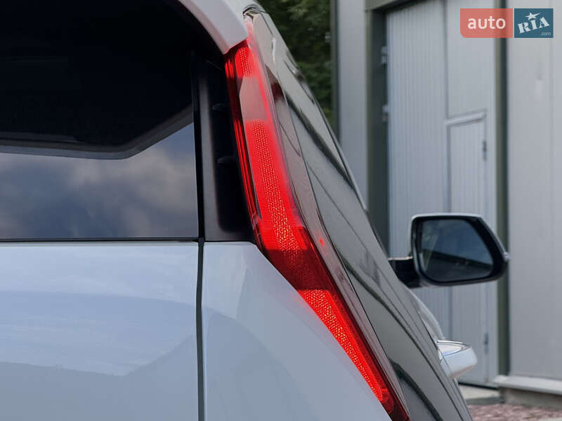 Позашляховик / Кросовер Kia Niro 2023 в Дрогобичі