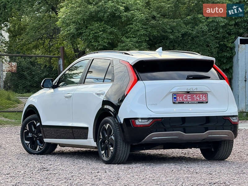 Позашляховик / Кросовер Kia Niro 2023 в Дрогобичі