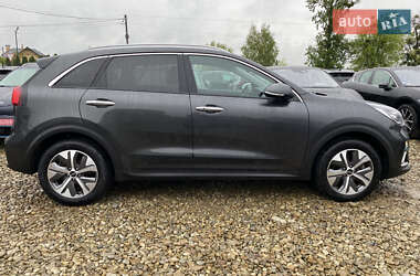 Внедорожник / Кроссовер Kia Niro 2021 в 