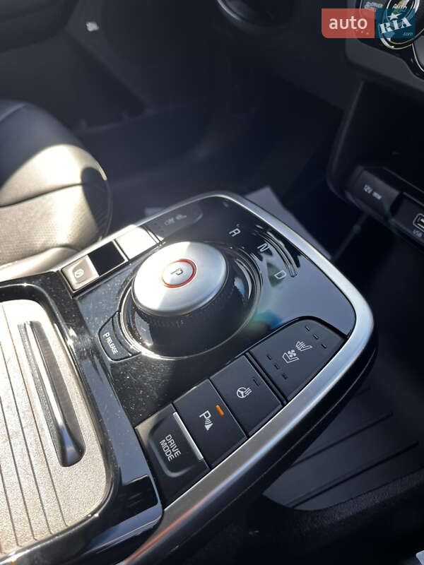 Позашляховик / Кросовер Kia Niro 2019 в Житомирі
