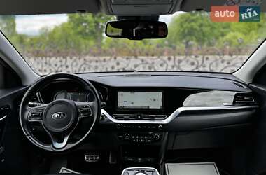 Внедорожник / Кроссовер Kia Niro 2021 в 