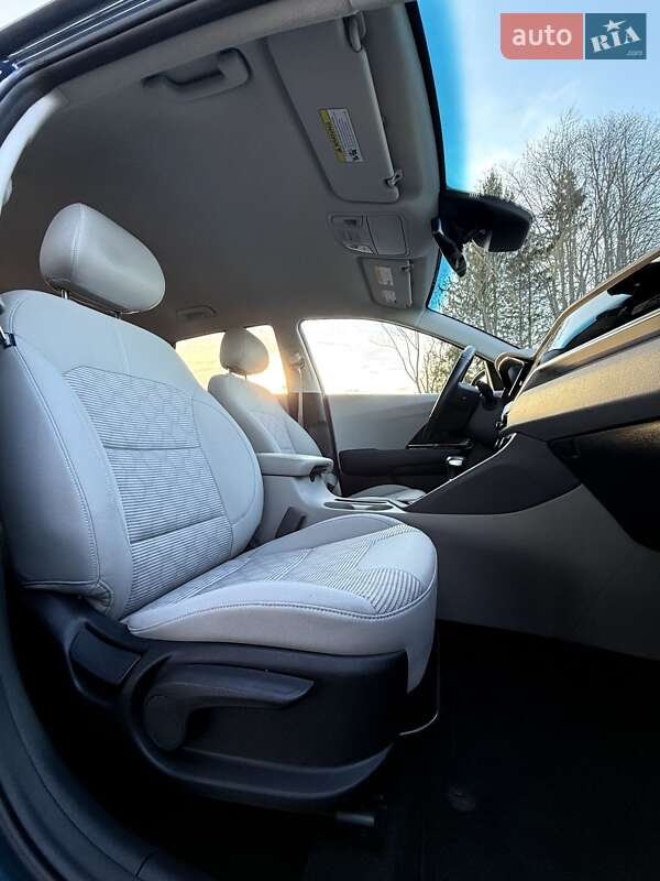 Внедорожник / Кроссовер Kia Niro 2020 в Львове