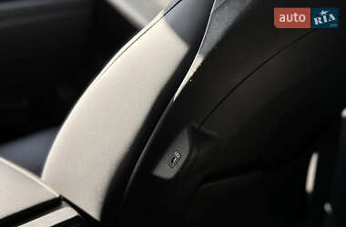 Внедорожник / Кроссовер Kia Niro 2023 в 