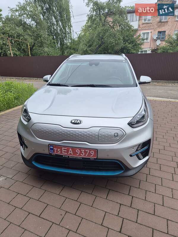 Внедорожник / Кроссовер Kia Niro 2019 в Дубно