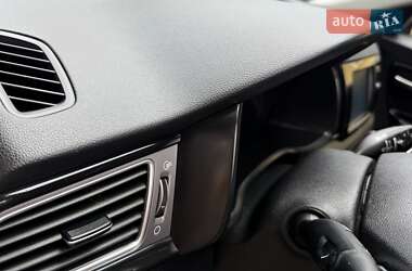 Позашляховик / Кросовер Kia Niro 2020 в 