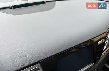 Позашляховик / Кросовер Kia Niro 2020 в 
