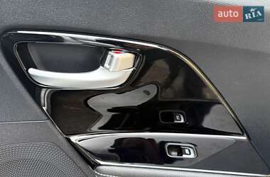Позашляховик / Кросовер Kia Niro 2020 в 
