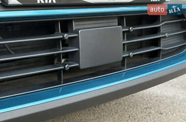 Внедорожник / Кроссовер Kia Niro 2021 в 