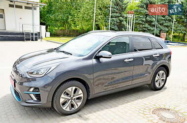 Позашляховик / Кросовер Kia Niro 2020 в 