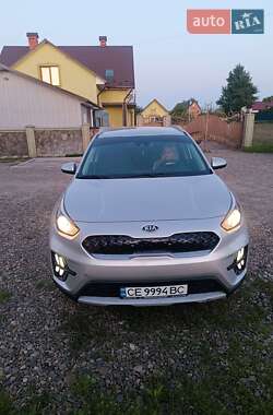 Позашляховик / Кросовер Kia Niro 2020 в Чернівцях