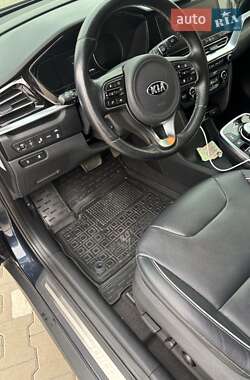 Позашляховик / Кросовер Kia Niro 2020 в 