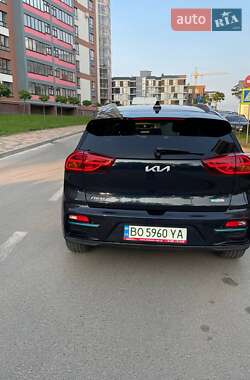 Позашляховик / Кросовер Kia Niro 2021 в 