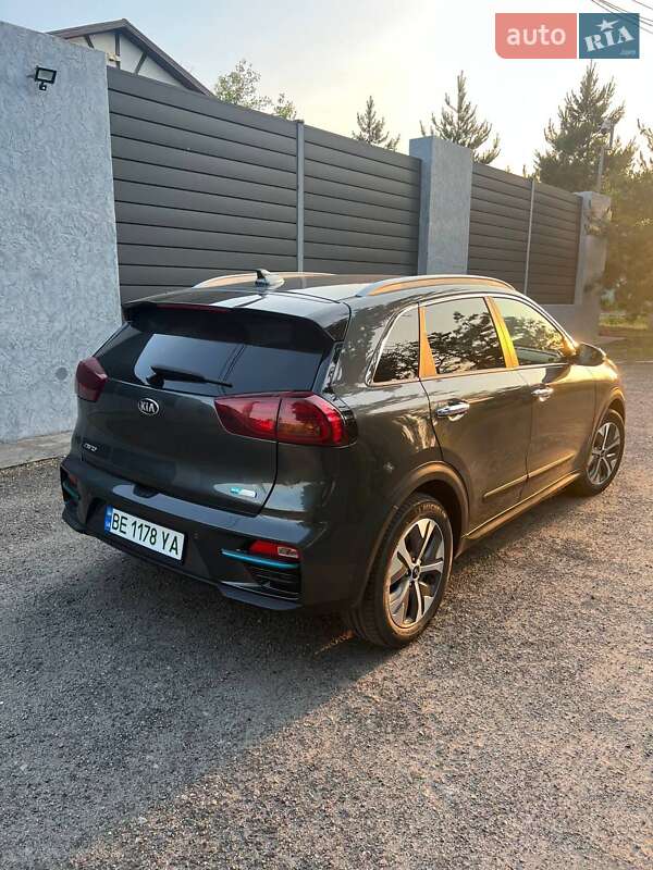 Позашляховик / Кросовер Kia Niro 2021 в Миколаєві