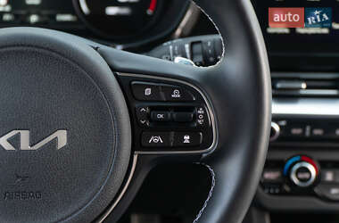 Внедорожник / Кроссовер Kia Niro 2021 в 