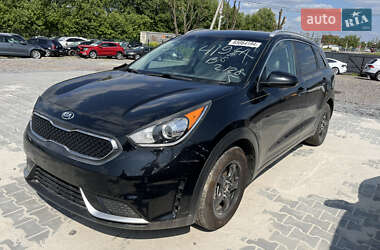 Позашляховик / Кросовер Kia Niro 2017 в Львові