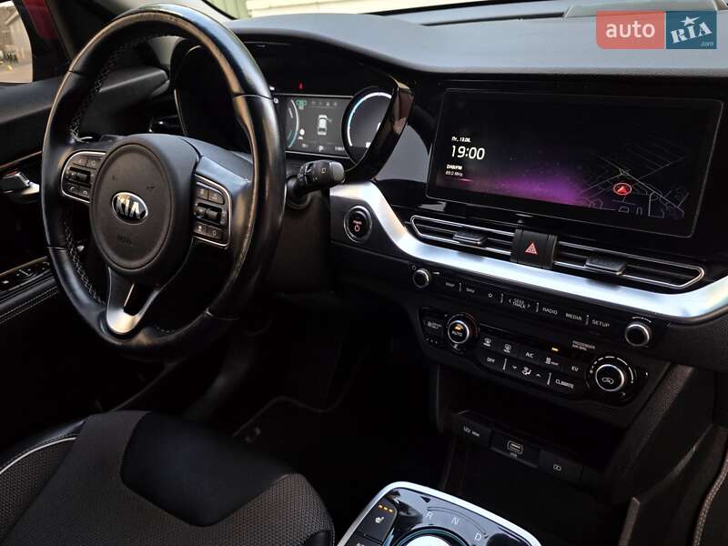 Позашляховик / Кросовер Kia Niro 2020 в Тернополі