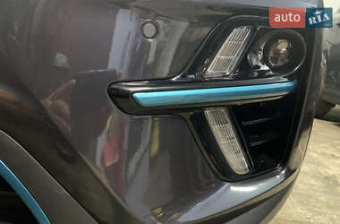 Позашляховик / Кросовер Kia Niro 2019 в 