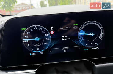 Внедорожник / Кроссовер Kia Niro 2023 в 