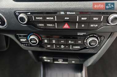 Позашляховик / Кросовер Kia Niro 2019 в Полтаві