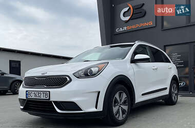 Позашляховик / Кросовер Kia Niro 2017 в Львові