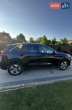 Позашляховик / Кросовер Kia Niro 2019 в 