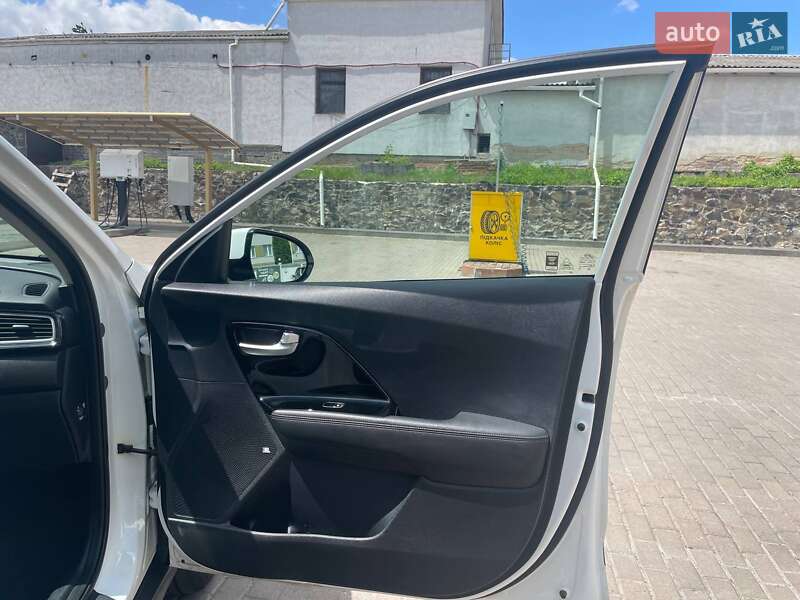 Позашляховик / Кросовер Kia Niro 2019 в Рівному