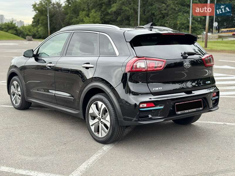 Внедорожник / Кроссовер Kia Niro 2019 в Киеве
